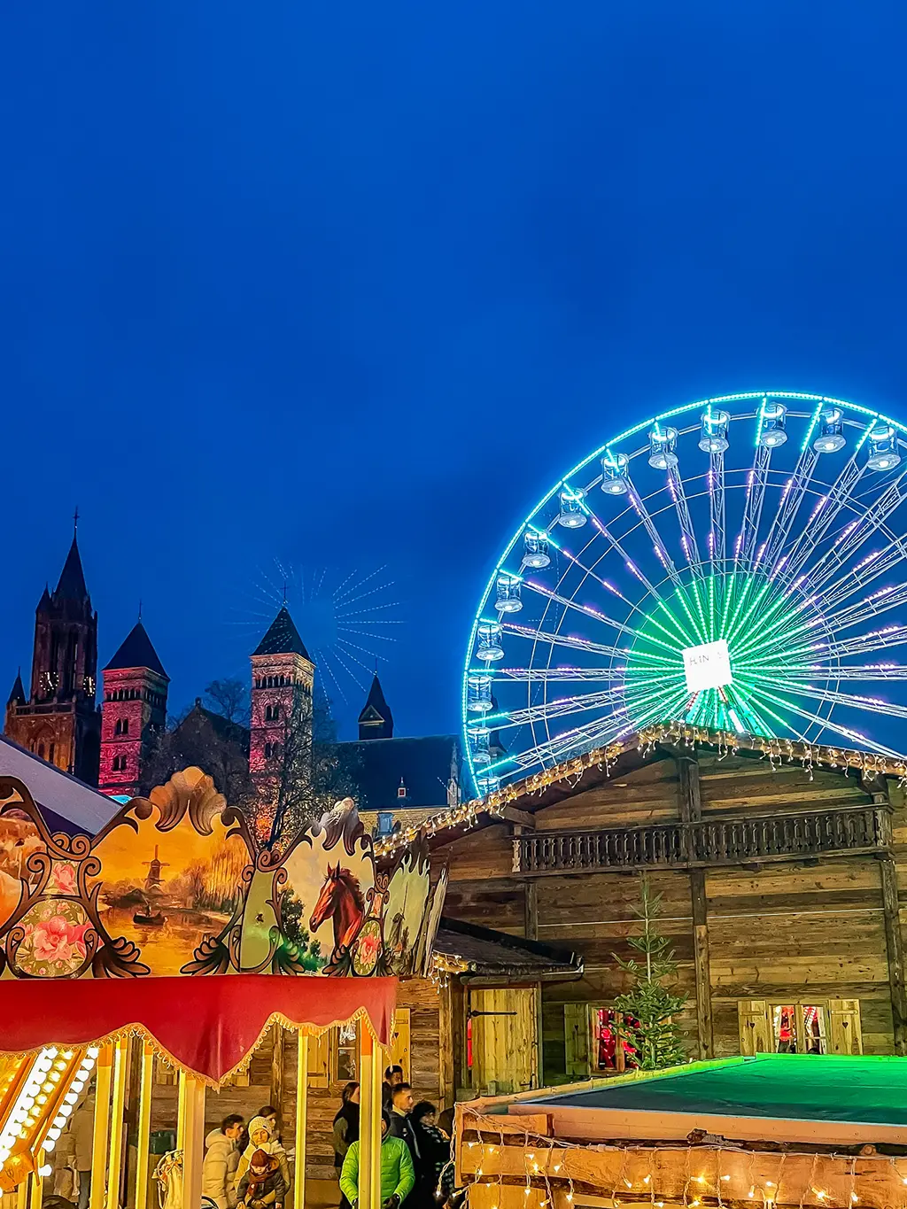 Marché de Noël de Maastricht de nuit