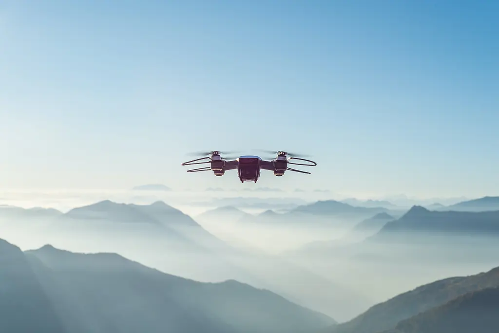Voyage en avion avec un drone : conseils 2023