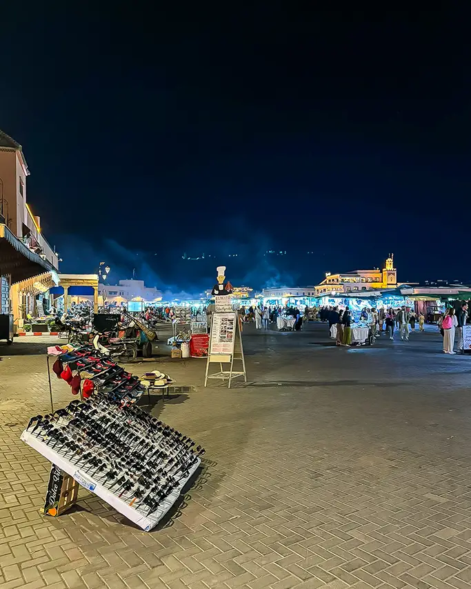place Jemma El-Fna de nuit à Marrakech