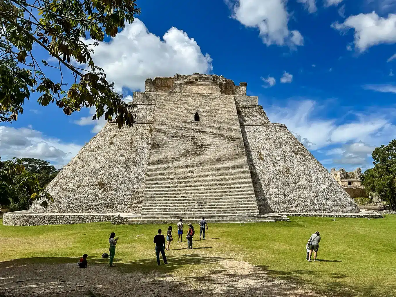 Visiter Uxmal en 2025 : guide du site maya UNESCO