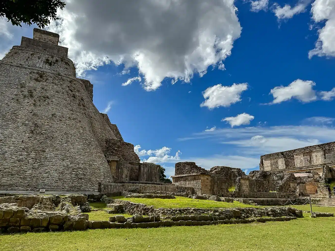 Visiter Uxmal en 2025 : guide du site maya UNESCO