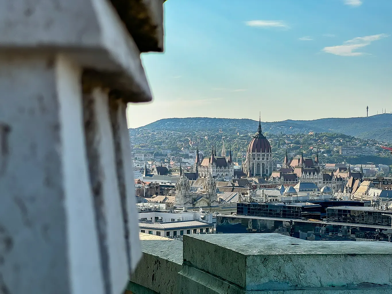 Parlement Hongrois vu depuis la terrasse de la Basilique Saint-Etienne de Budapest