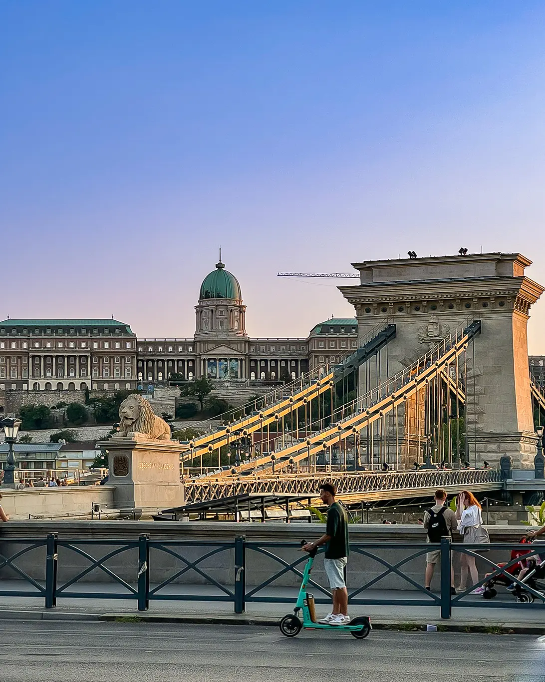 le pont des chaines et le château de Buda à Budapest