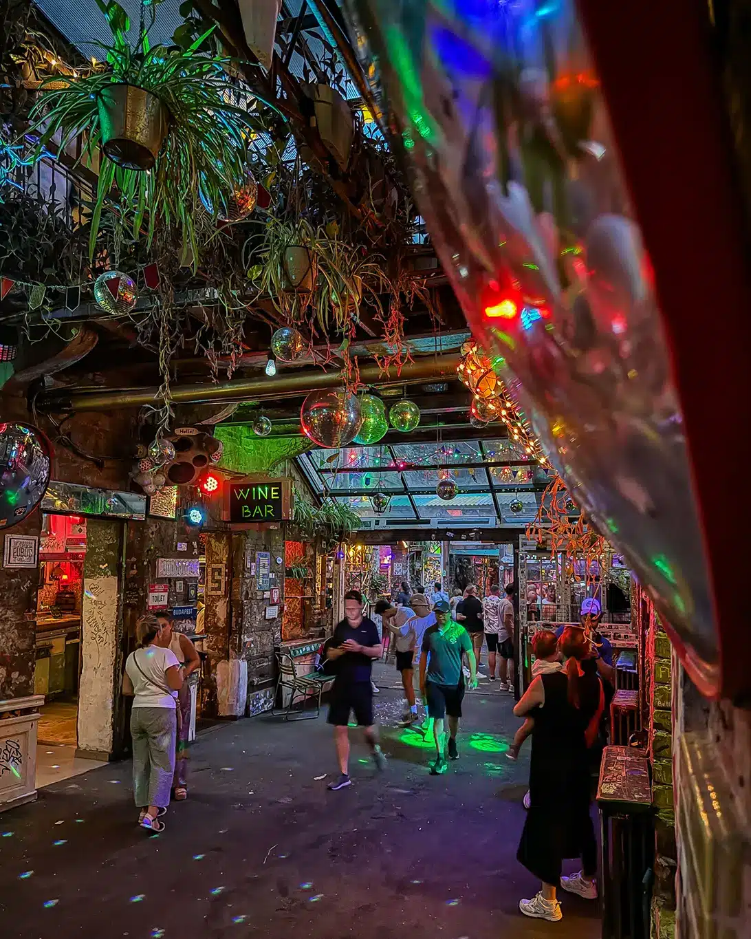 entrée du ruin bar, szimpla kert à Budapest