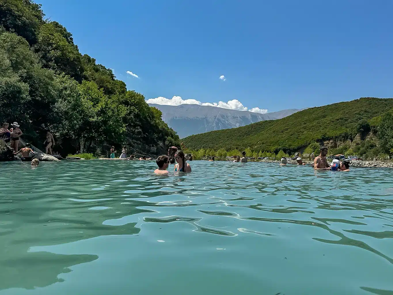 Que faire à Përmet et Benjë en Albanie : guide 2024