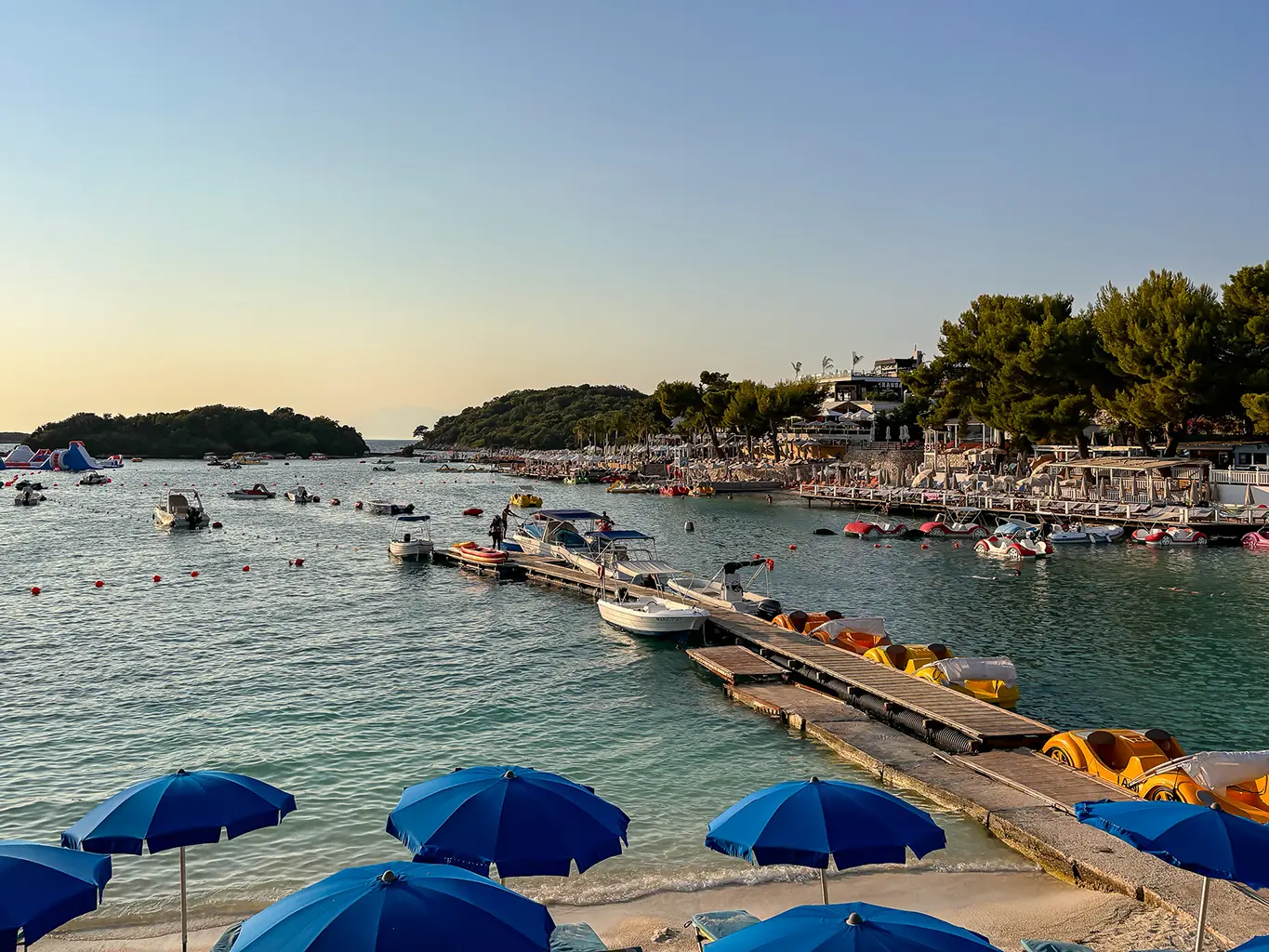 Que faire à Ksamil ? Ses plages, la ville et ses 4 îles