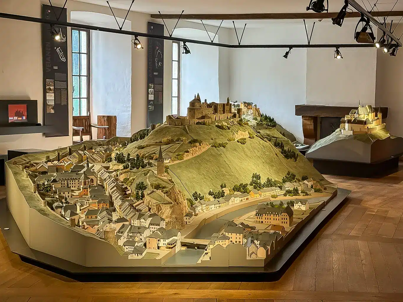 Maquettes de château Luxembourgeois