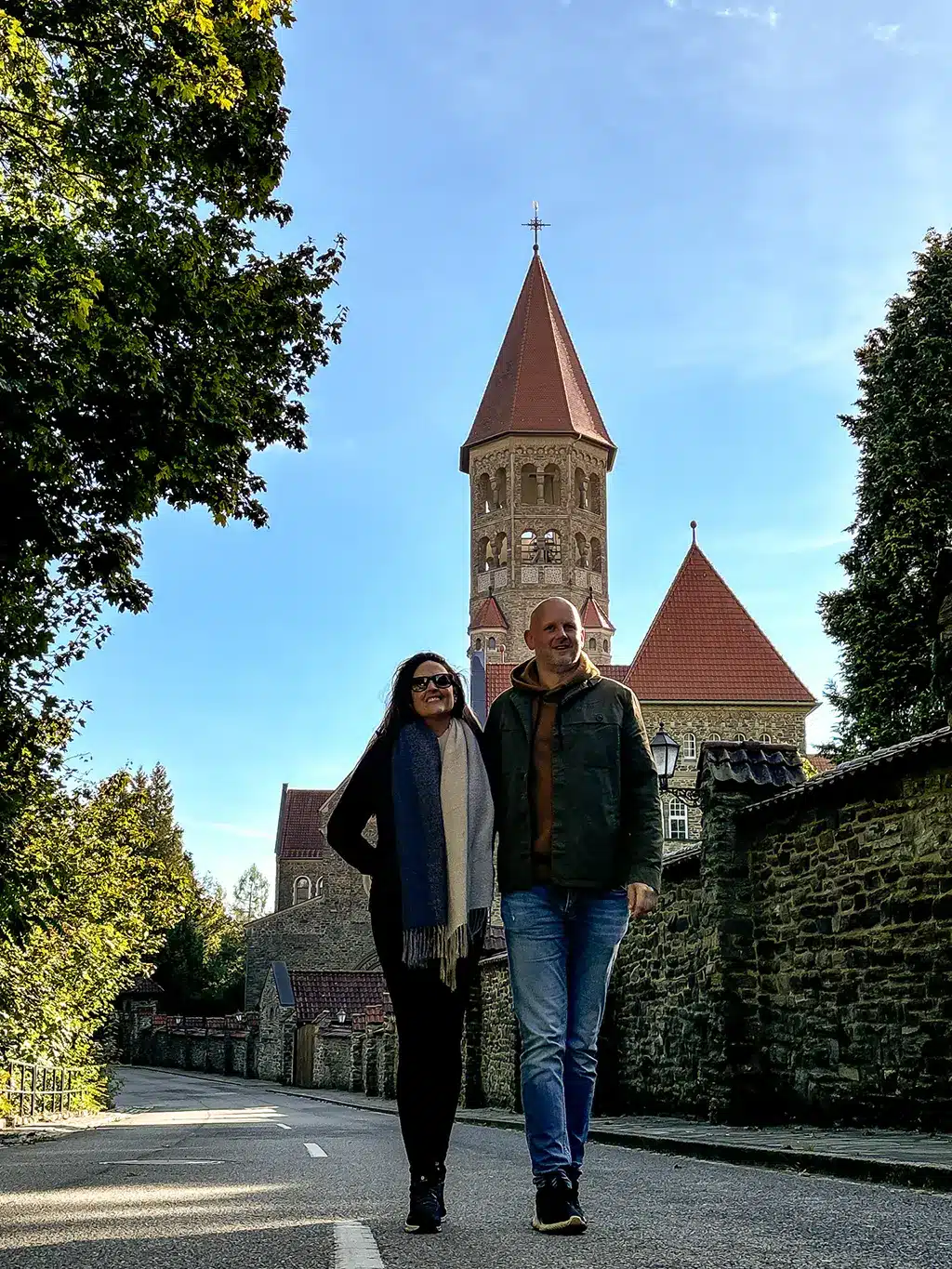 Couple en visite à l'abbaye de Clervaux