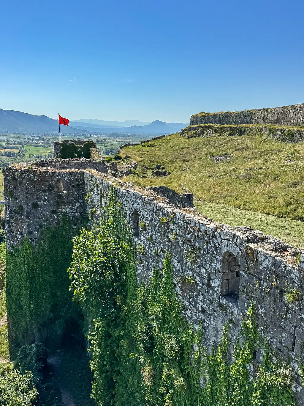 Château de Rozafa, tour