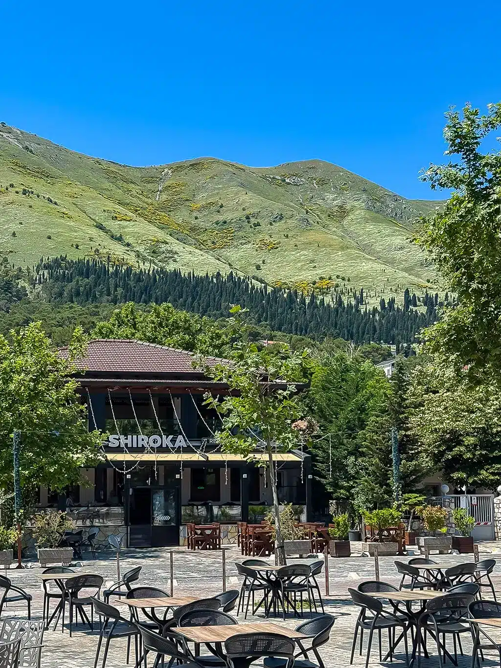 restaurant à shiroke