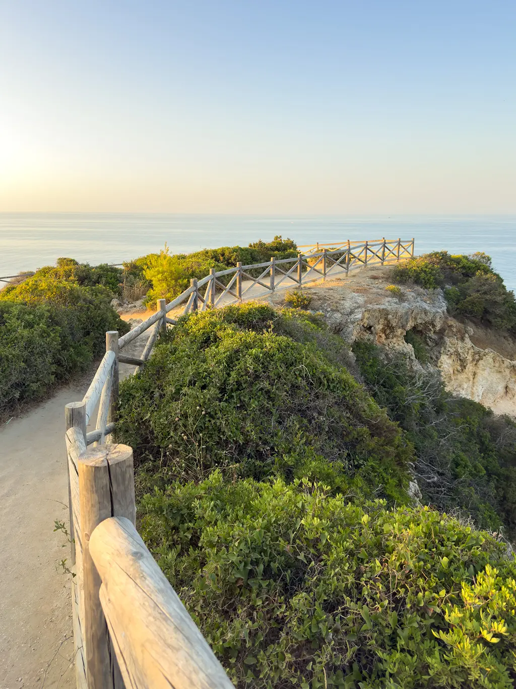 sentier algar seco en Algarve