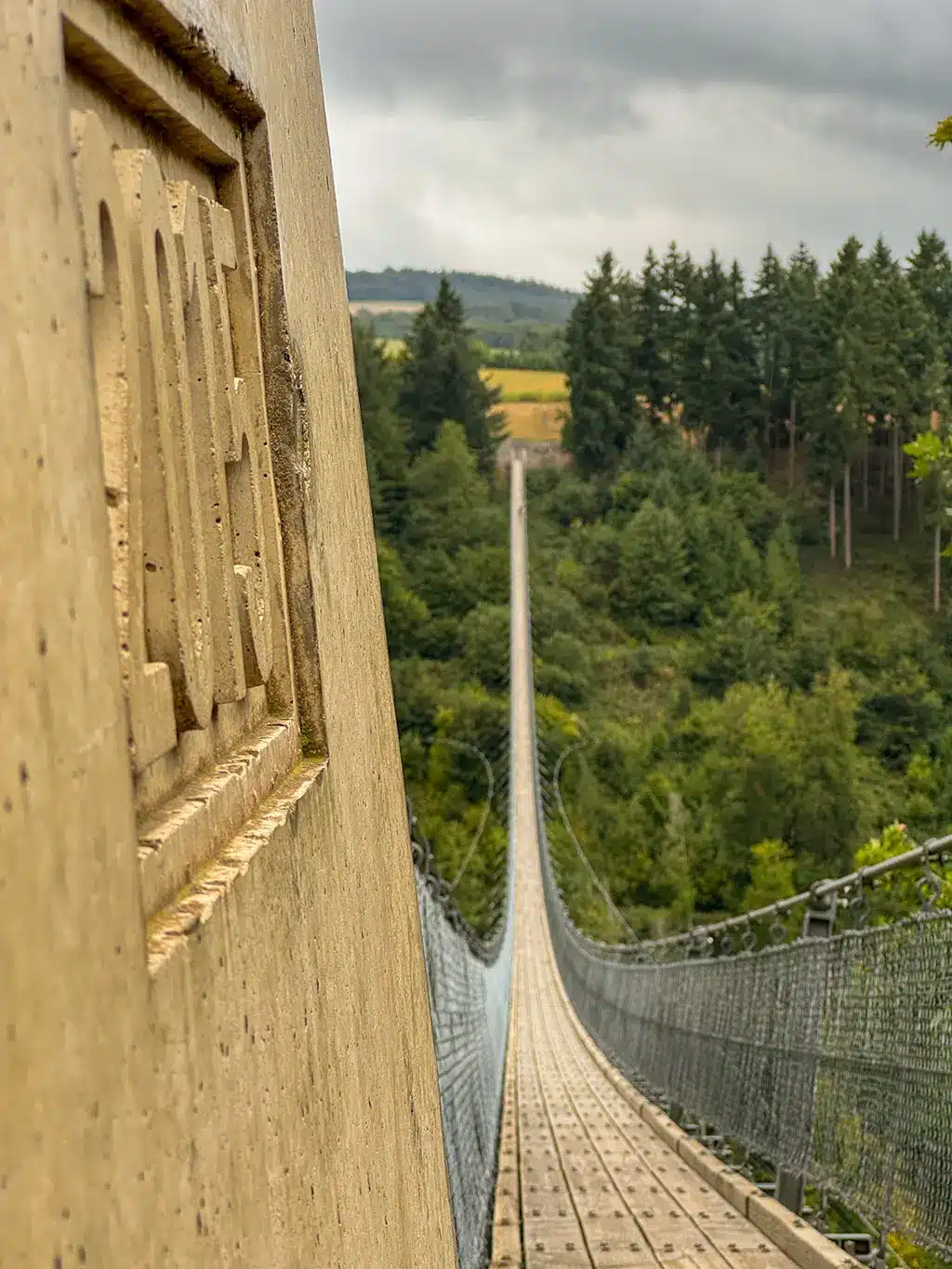 Visiter le pont suspendu de Geierlay : accès et conseils pratiques