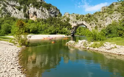Où partir en road trip en amoureux ? 1 Que faire en couple lors d’un séjour en Ardèche ?