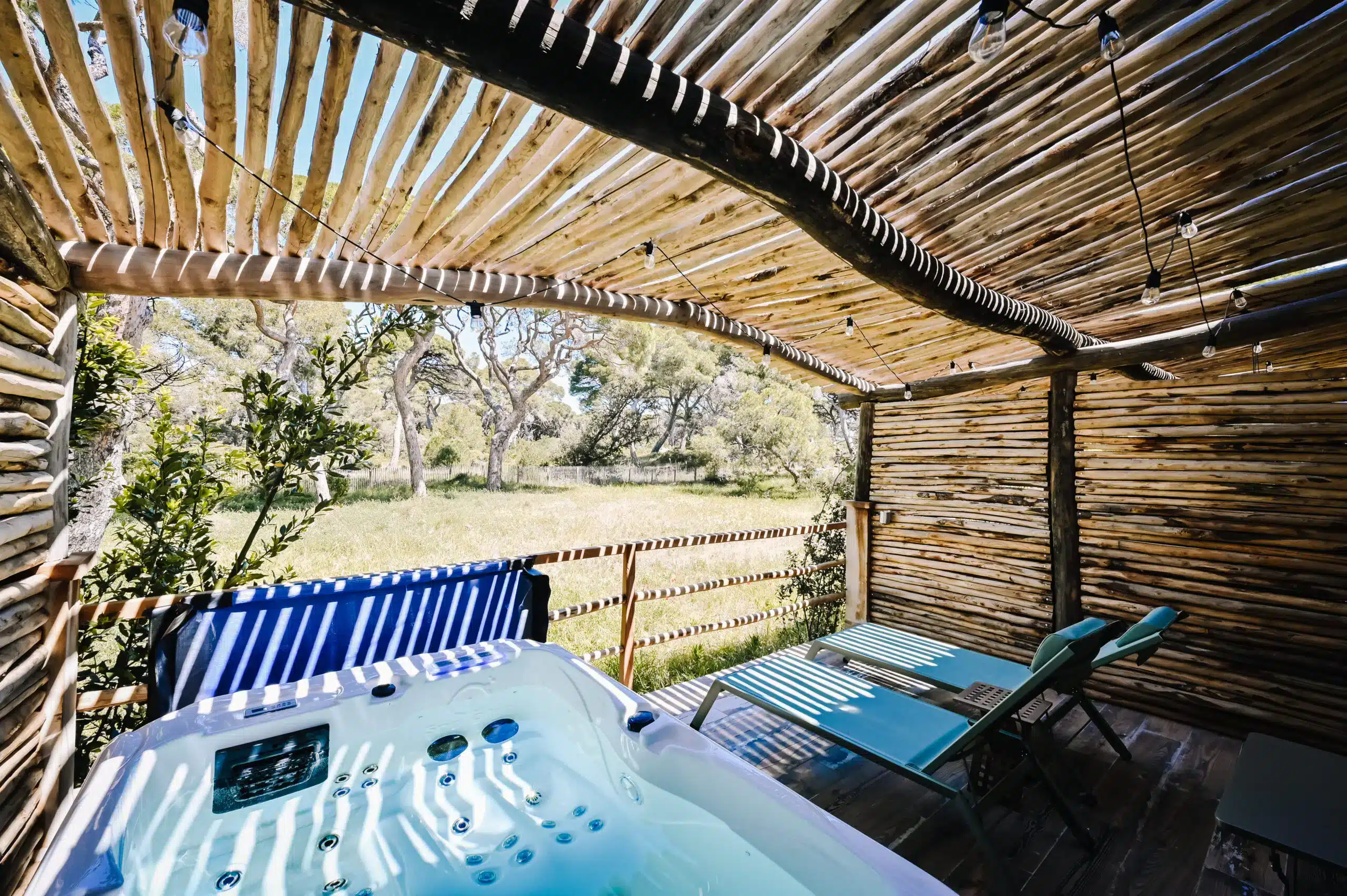 chambre-pesquiers-village-75-scaled Le Hameau des Pesquiers : présentation de cet hôtel Hilton à Hyères dans le Var