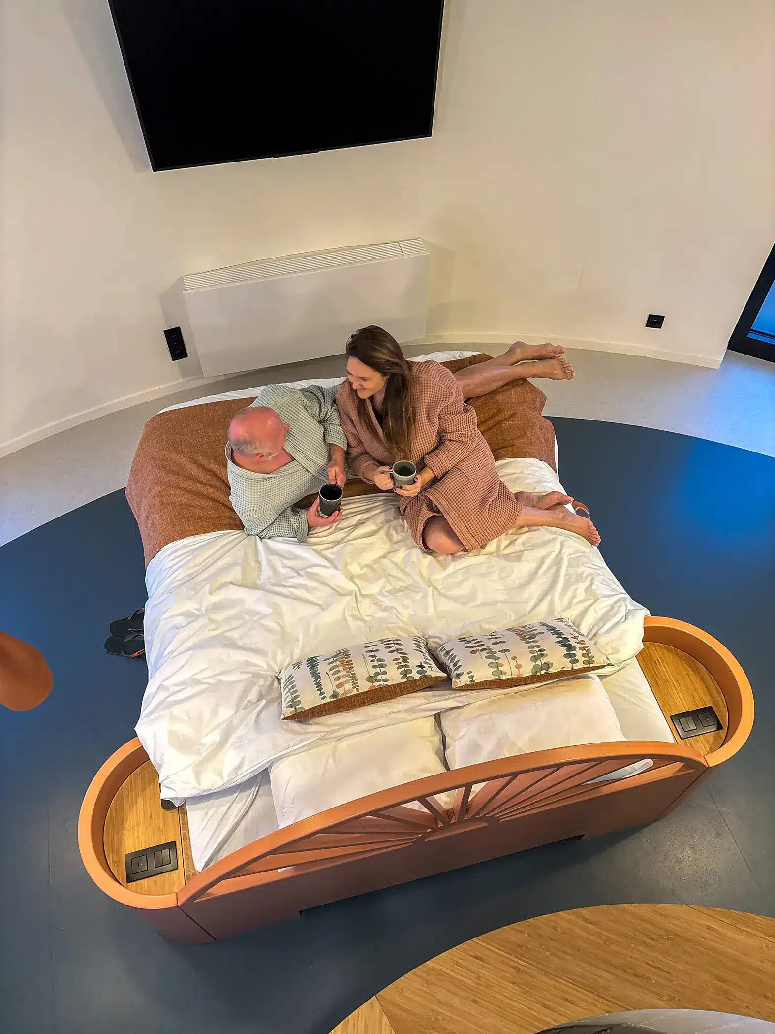 AKWADOM : dormir dans un château d’eau. Logement insolite en Belgique