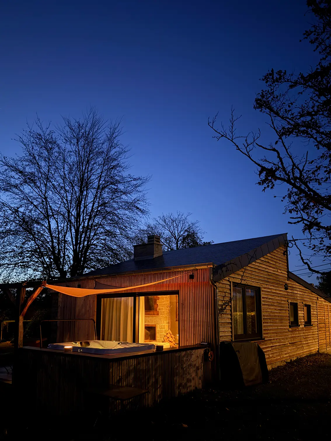 Chez Brigitte à Durbuy : notre avis sur ce logement romantique avec jacuzzi privatif