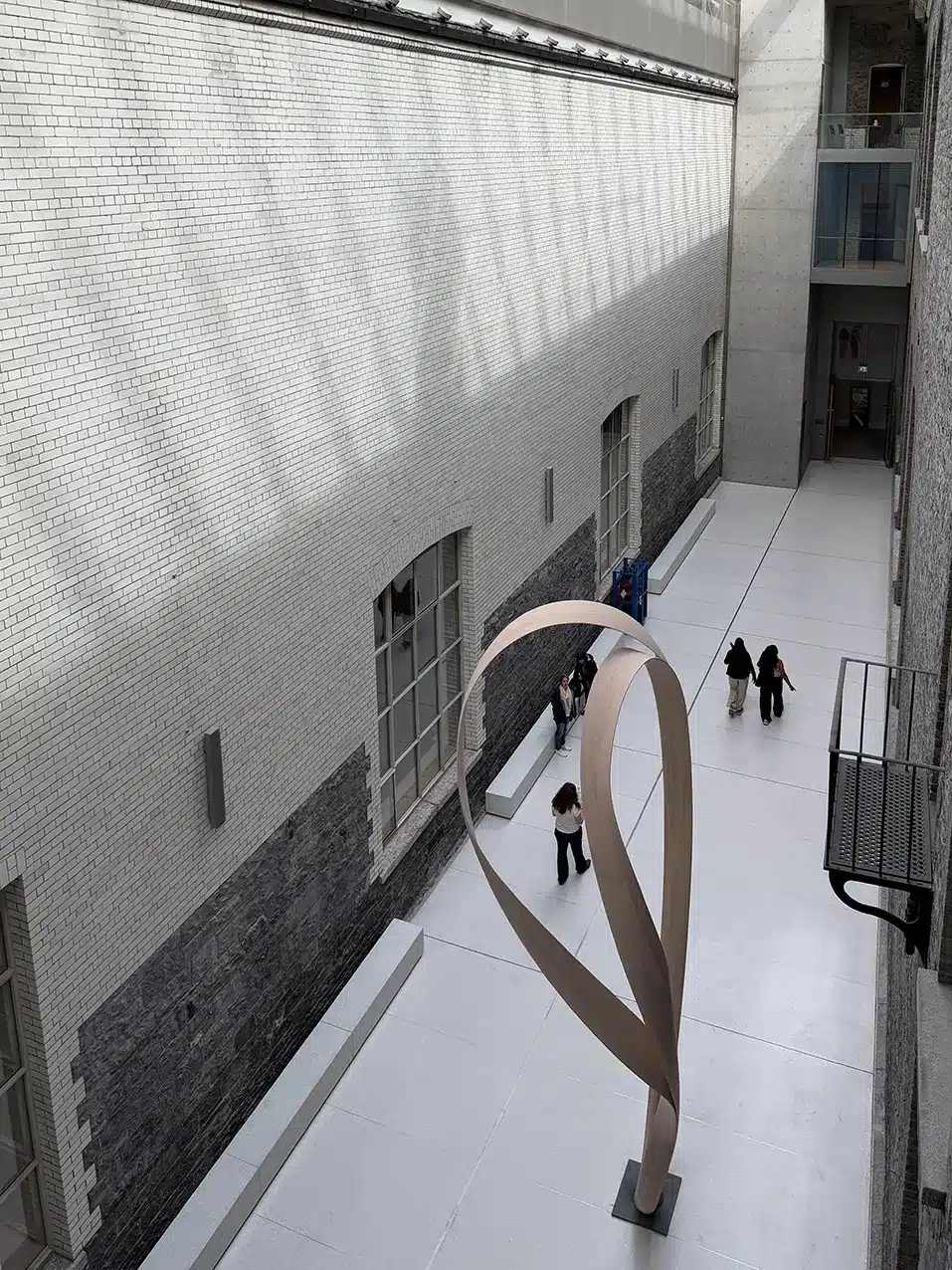 Œuvre contemporaine dans la National Gallery of Ireland à Dublin