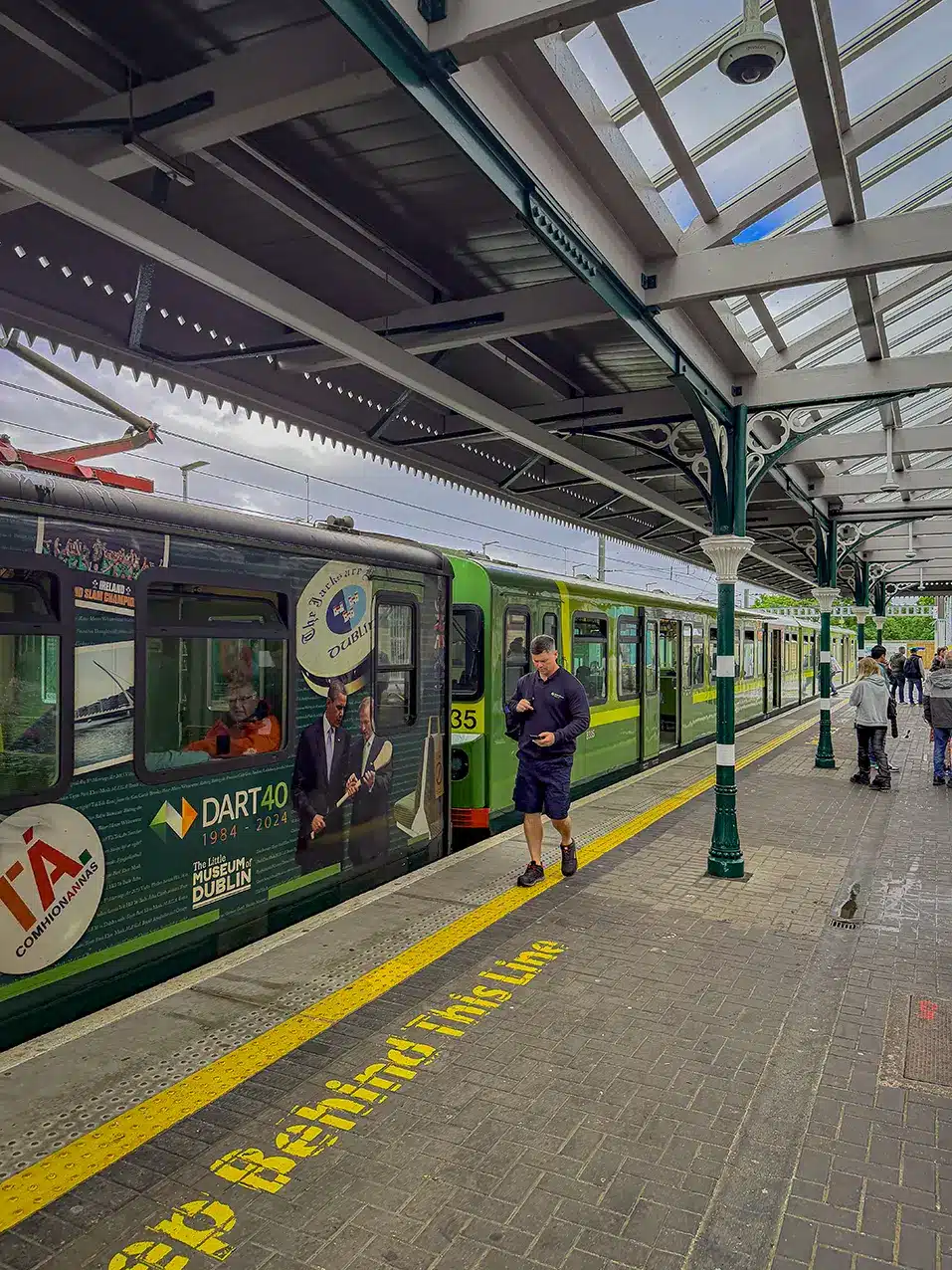 Train DART à Dublin pour rejoindre Howth