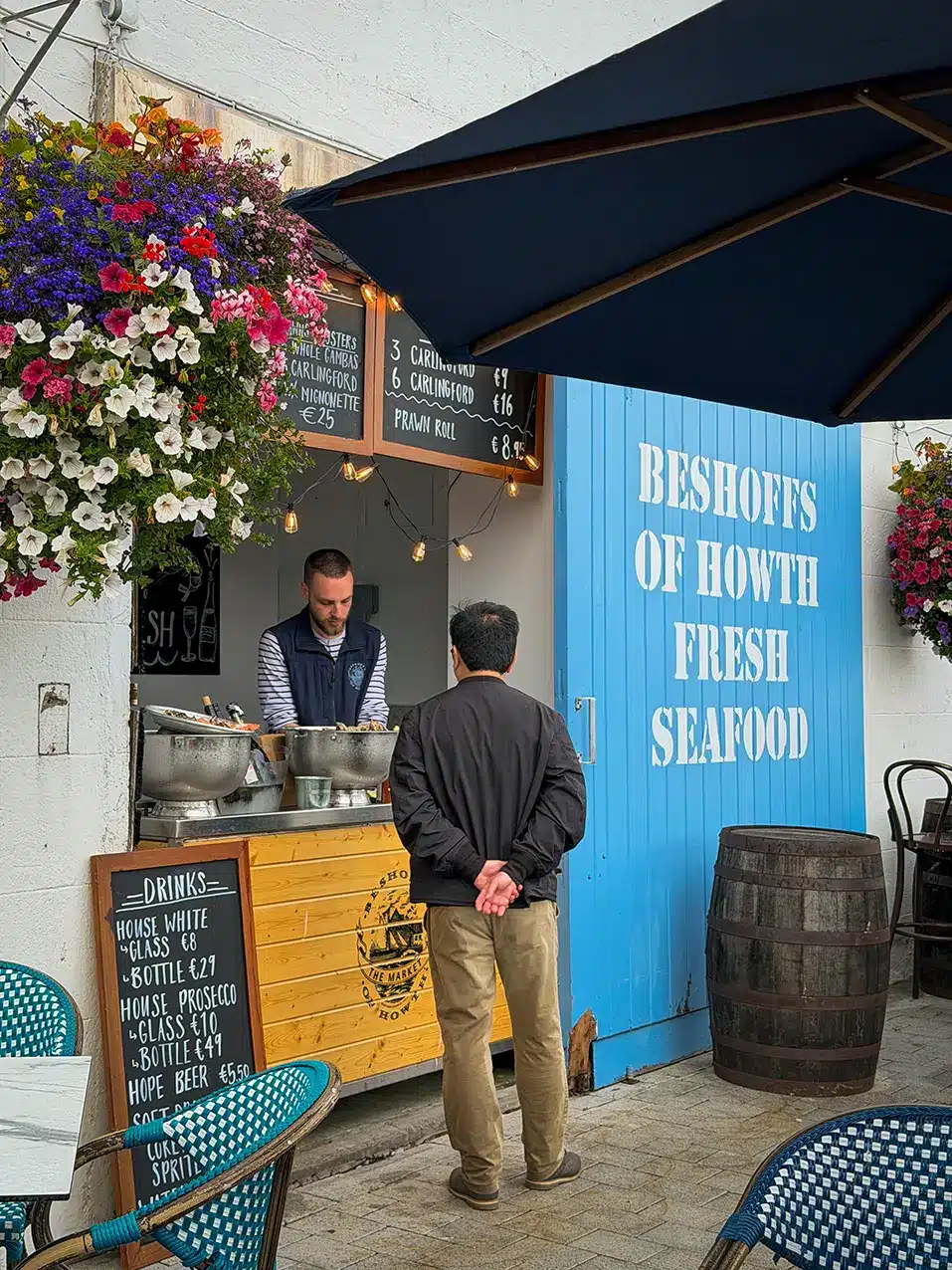 Stand de fruits de mer frais à Howth près de Dublin