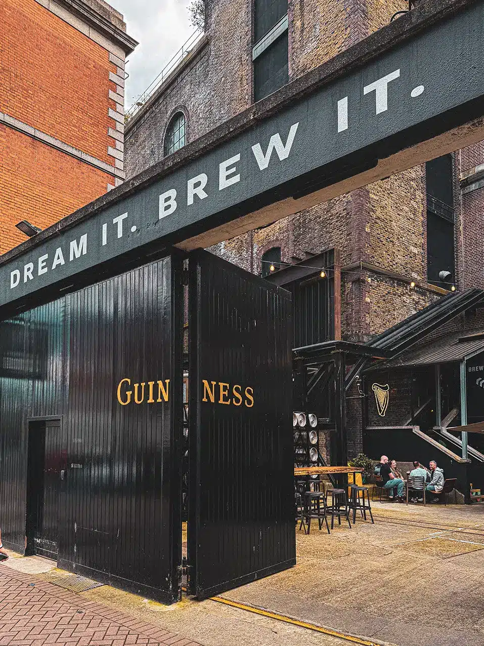 Entrée de la Guinness Storehouse à Dublin