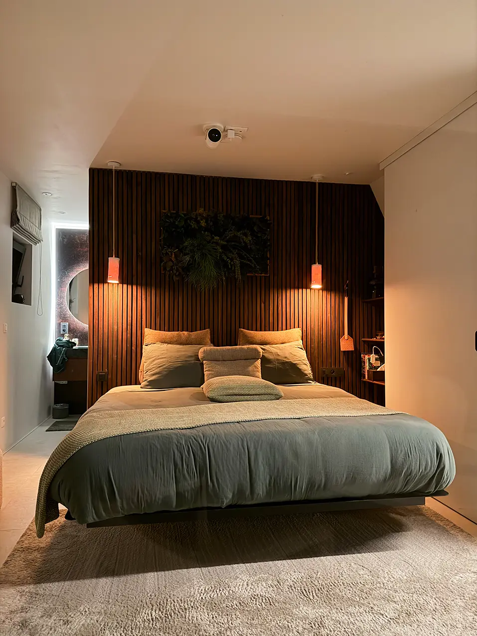 Les Fées Miroir : un logement insolite à Ohey testé en amoureux